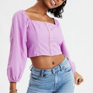Adorable American Eagle bubble sleeve crop!